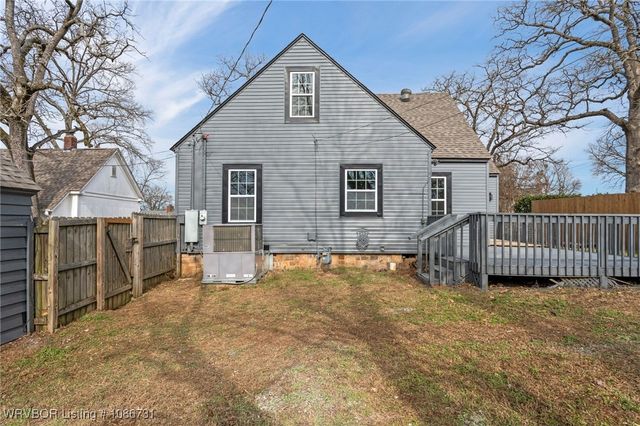 2222 S Q Street, Fort Smith, AR 72901