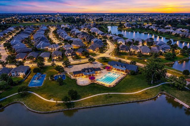 13418 Orchard Shadows Drive, Richmond, TX 77407