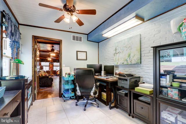 912 PERRY RD, Lititz, PA 17543