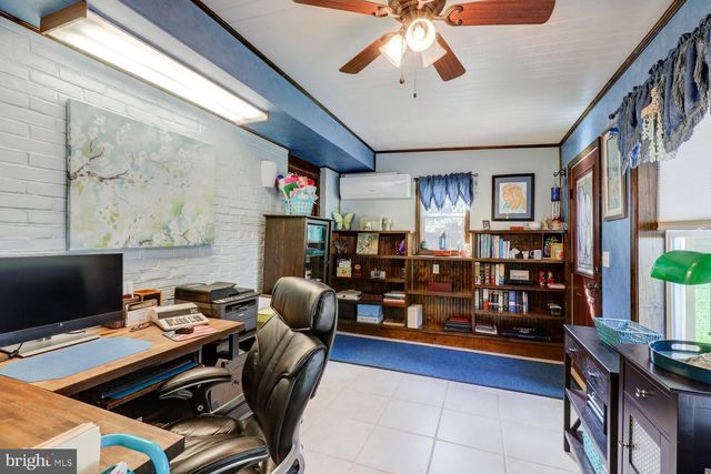 912 PERRY RD, Lititz, PA 17543