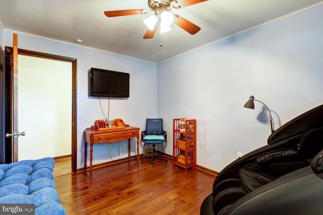 912 PERRY RD, Lititz, PA 17543