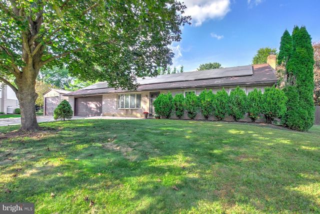 912 PERRY RD, Lititz, PA 17543