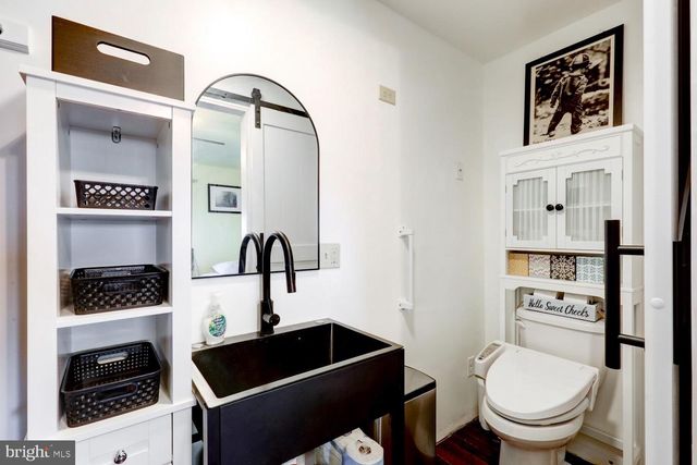 912 PERRY RD, Lititz, PA 17543