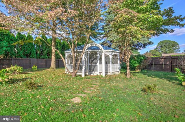 912 PERRY RD, Lititz, PA 17543