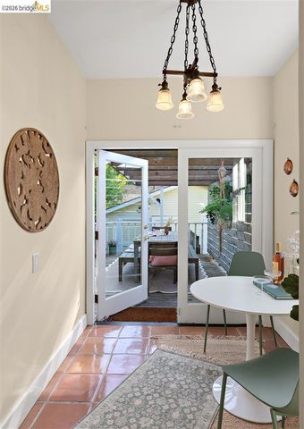 1214 Estudillo St, Martinez, CA 94553