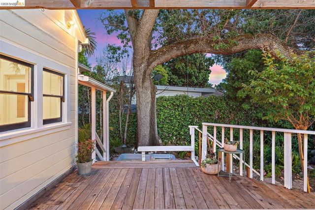 1214 Estudillo St, Martinez, CA 94553