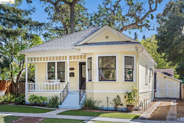 1214 Estudillo St, Martinez, CA 94553