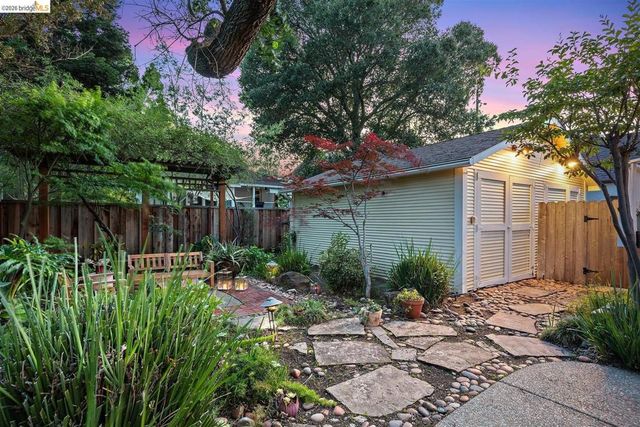 1214 Estudillo St, Martinez, CA 94553