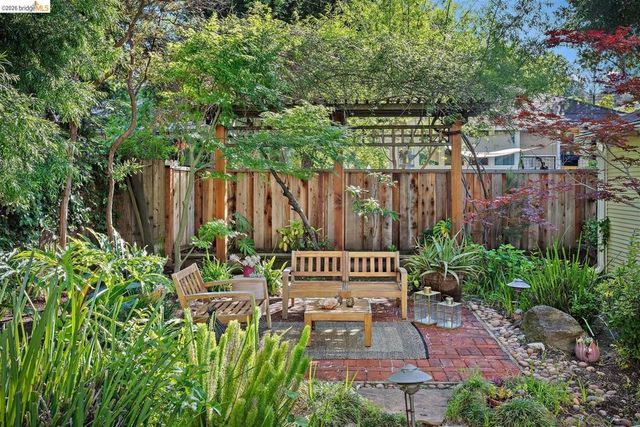 1214 Estudillo St, Martinez, CA 94553