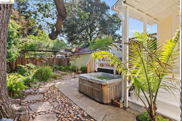1214 Estudillo St, Martinez, CA 94553