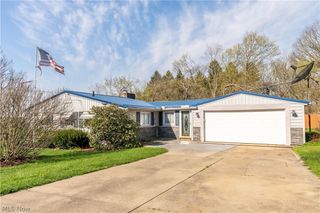 4352 W Hohman Circle, New Franklin, OH 44319