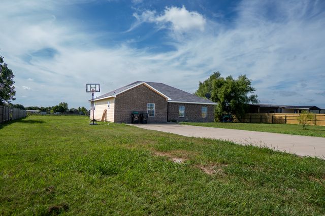 2143 Soman Lane, Kaufman, TX 75142