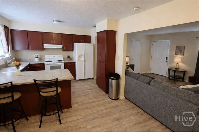 231 Holiday Circle, Savannah, GA 31419