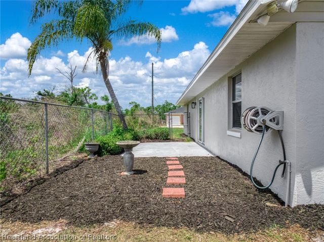 1901 S Heron Street, Sebring, FL 33870