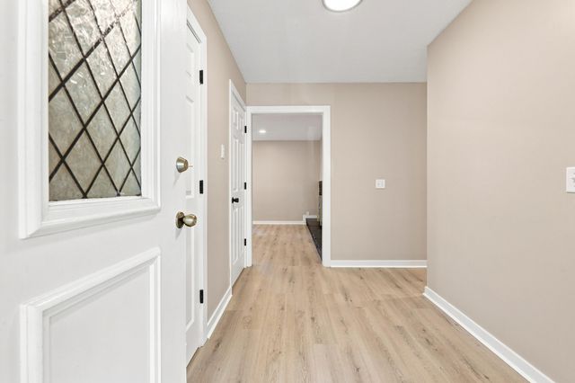 350 SKYLINE Drive, Council Bluffs, IA 51503
