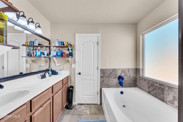 14608 MEADOW LAWN, El Paso, TX 79938