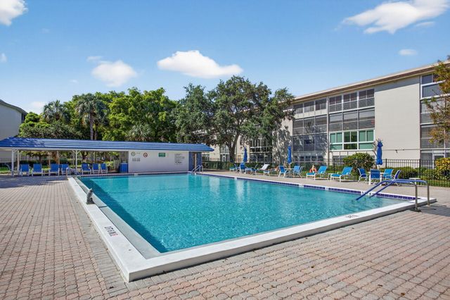 2102 Lucaya Bend A3, Coconut Creek, FL 33066