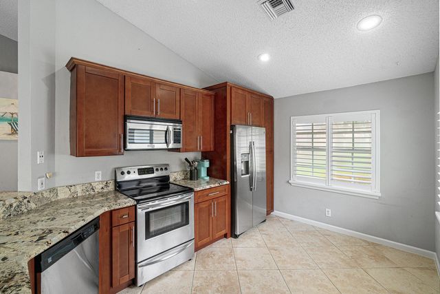 3703 S LANCEWOOD Place, Delray Beach, FL 33445