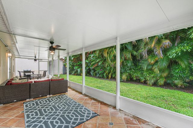 3703 S LANCEWOOD Place, Delray Beach, FL 33445
