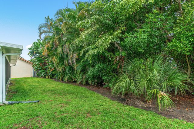 3703 S LANCEWOOD Place, Delray Beach, FL 33445
