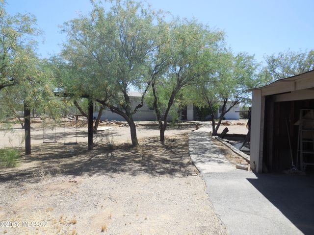3950 S Deaver Road, Tucson, AZ 85735