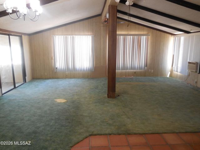 3950 S Deaver Road, Tucson, AZ 85735
