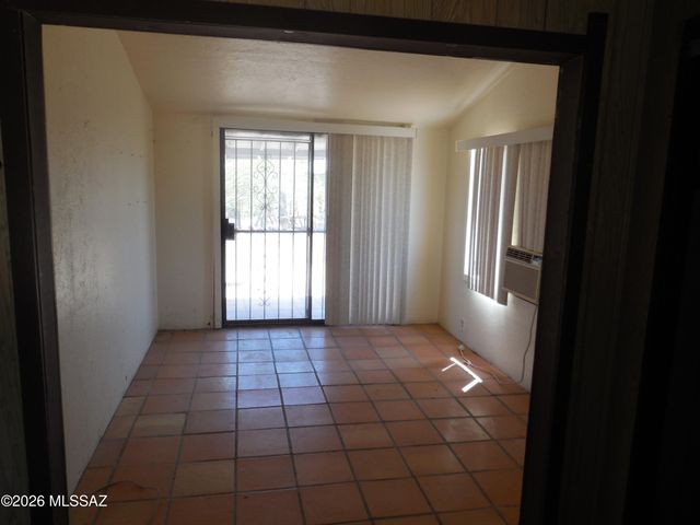 3950 S Deaver Road, Tucson, AZ 85735