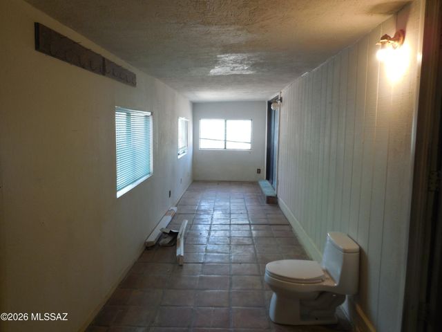 3950 S Deaver Road, Tucson, AZ 85735