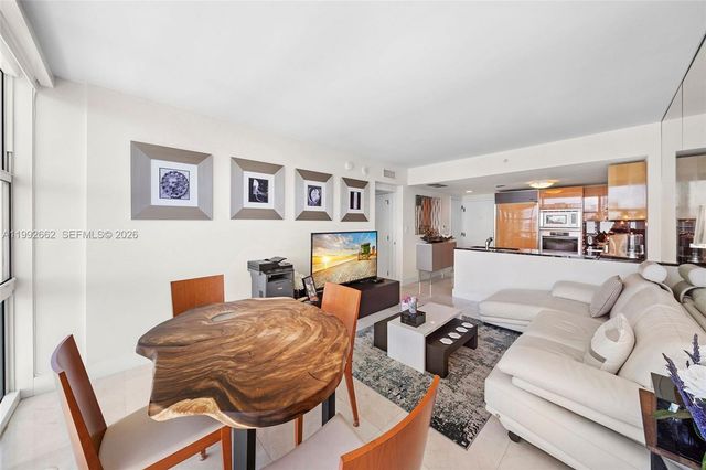 6801 Collins Ave 1414, Miami Beach, FL 33141