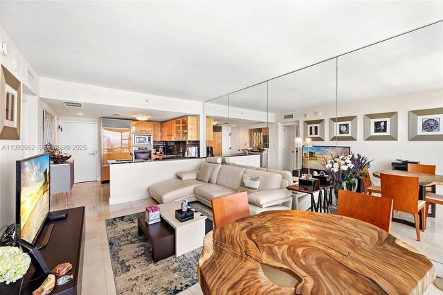 6801 Collins Ave 1414, Miami Beach, FL 33141