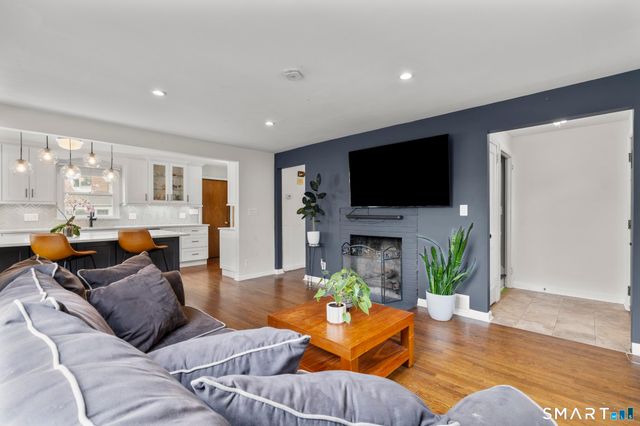 28 Bouton Street West, Stamford, CT 06907