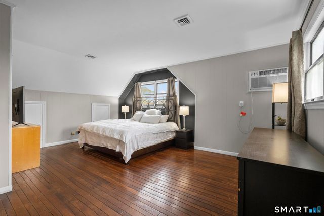 28 Bouton Street West, Stamford, CT 06907