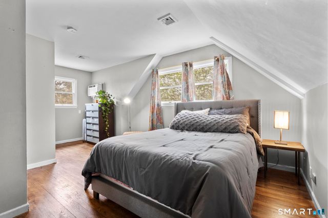 28 Bouton Street West, Stamford, CT 06907