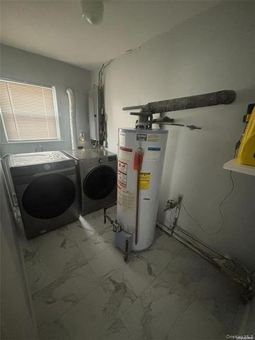 17 Wingate Rd, Valley Stream, NY 11581