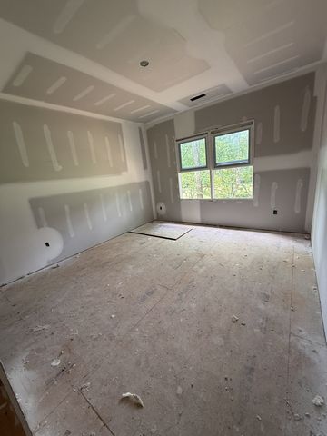 618 Indian Creek Rd, Cumberland Furnace, TN 37051