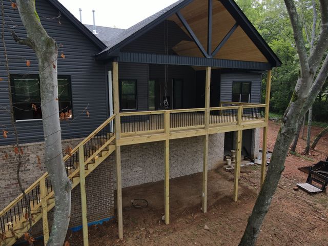 618 Indian Creek Rd, Cumberland Furnace, TN 37051