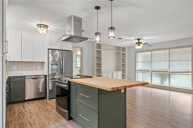 216 Norden Drive E, Mobile, AL 36608