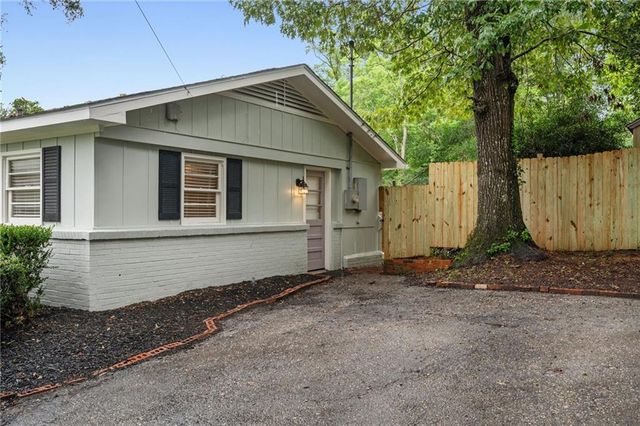 216 Norden Drive E, Mobile, AL 36608