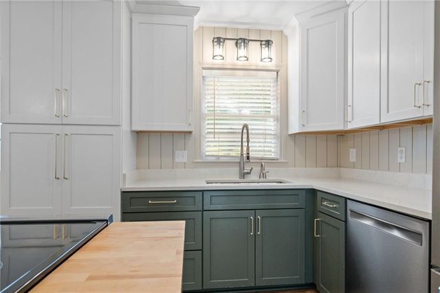 216 Norden Drive E, Mobile, AL 36608