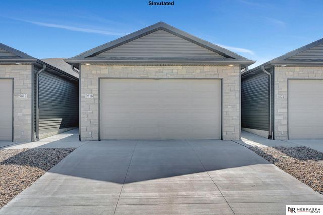 8907 S 47th Street, Lincoln, NE 68516