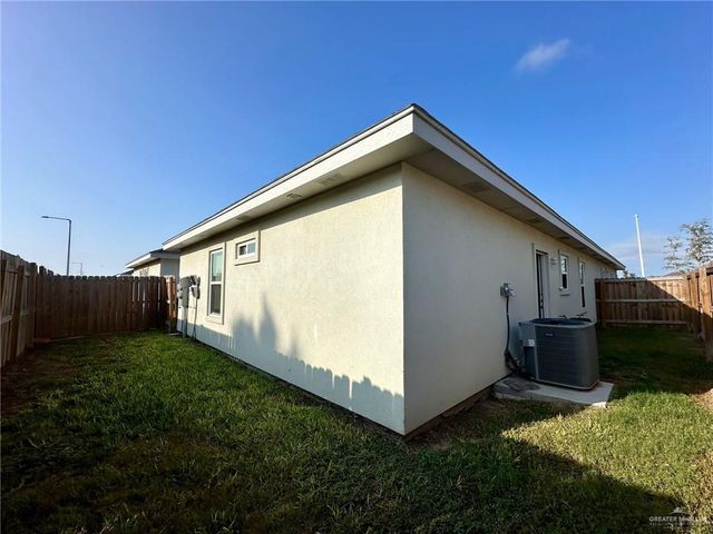 7006 N 56th Lane, Mission, TX 78573
