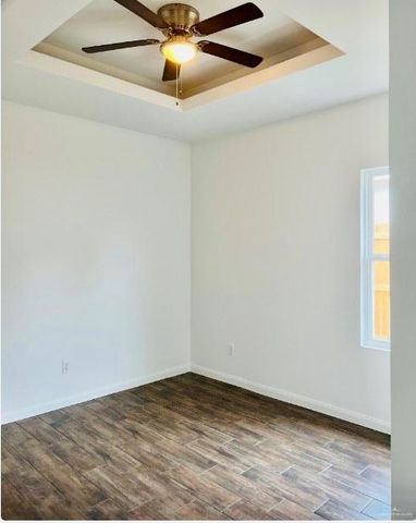 7006 N 56th Lane, Mission, TX 78573