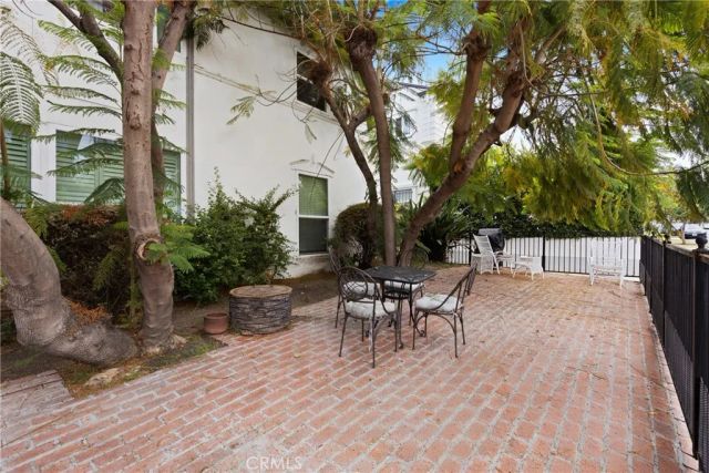 825 N Alfred Street 1, West Hollywood, CA 90069