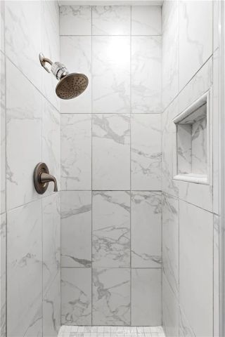 825 N Alfred Street 1, West Hollywood, CA 90069