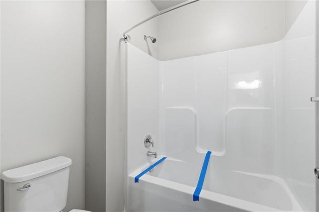 21413 W 216th Street, Spring Hill, KS 66083