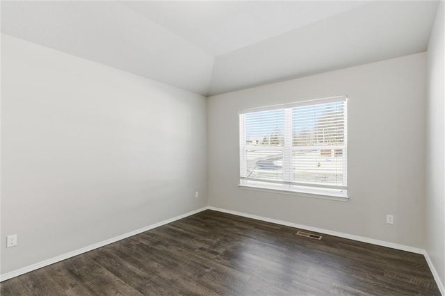 21413 W 216th Street, Spring Hill, KS 66083