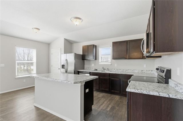 21413 W 216th Street, Spring Hill, KS 66083