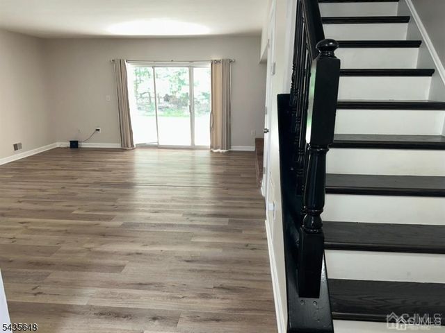 14 Albury Way, North Brunswick Twp., NJ 08902