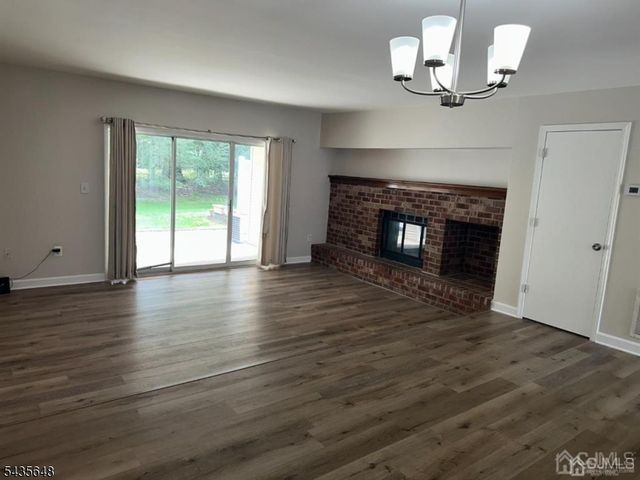 14 Albury Way, North Brunswick Twp., NJ 08902