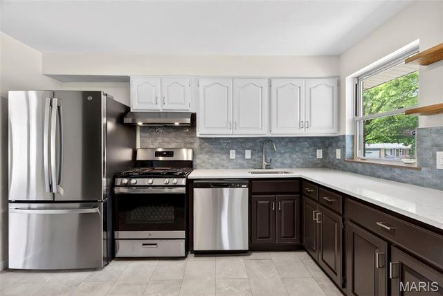 1365 Zurich Drive, Florissant, MO 63031